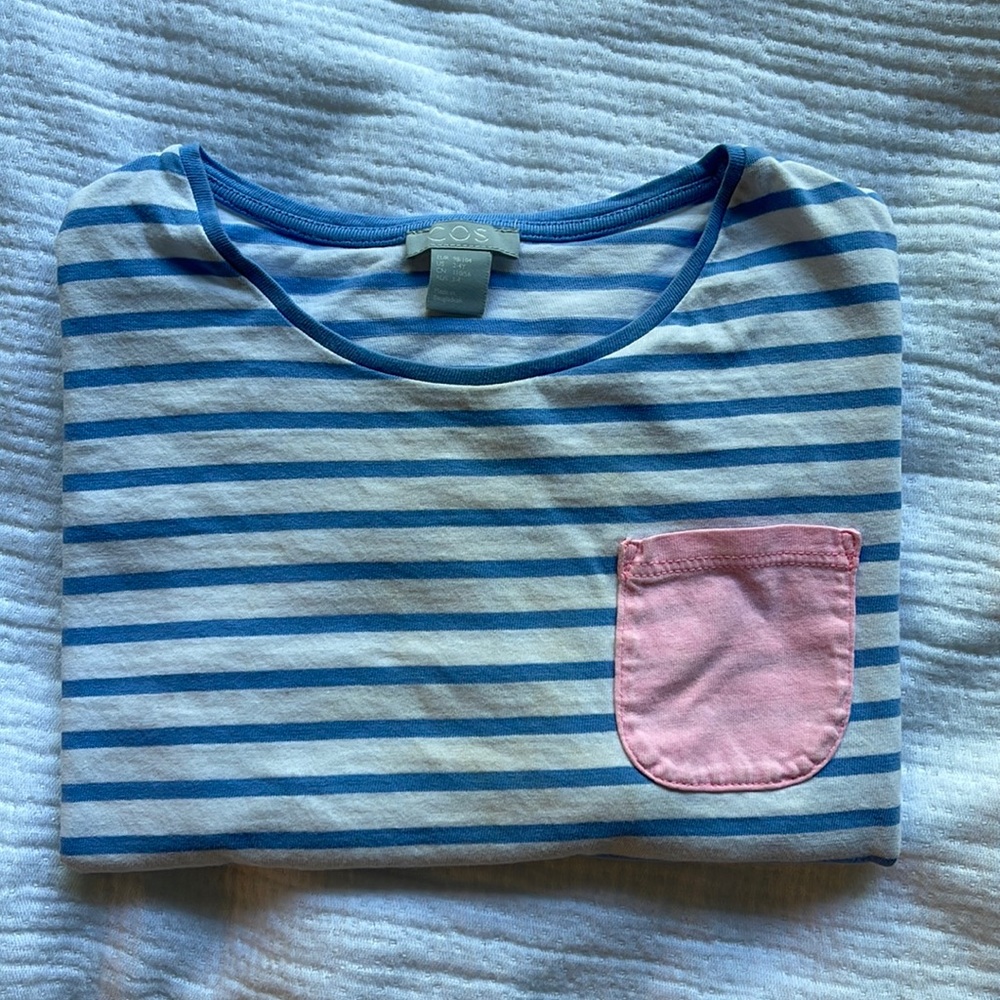 *SOLD* Cos Long Sleeve Tee